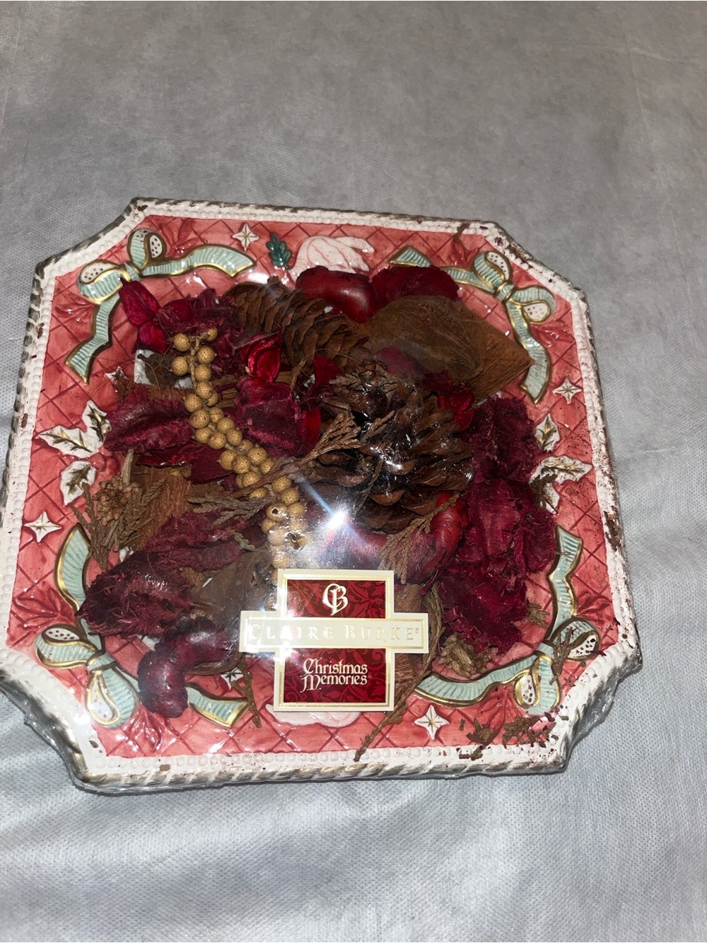 Holiday Red Potpourri Decorative Blend